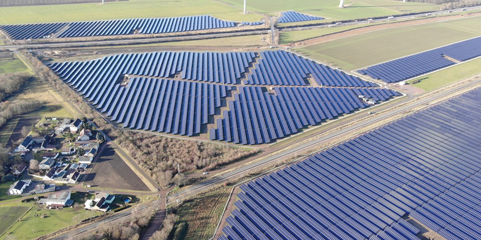 Luftaufnahme des Solarparks Merbitz