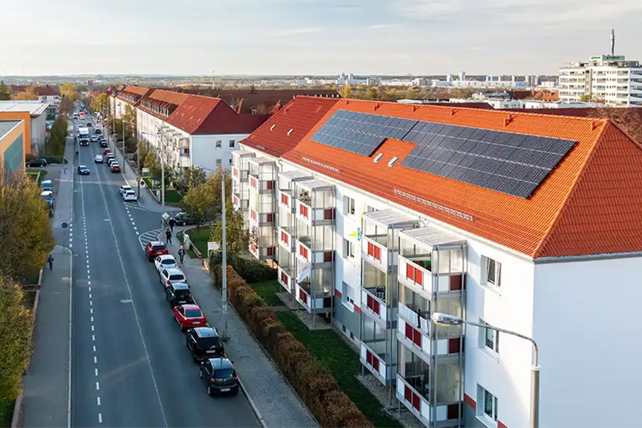 Solaranlage auf Wohnhausdach.